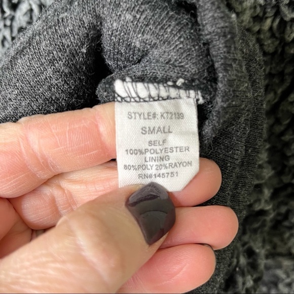 Fantastic Fawn Sherpa Fleece Sweater Pullover Gray Size Small Cozy - Picture 7 of 8